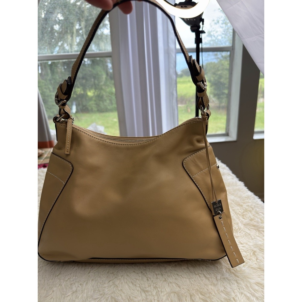 100% Genuine Leather Antonio Melani Women's Tan Leather Hobo Shoulder Bag Purse